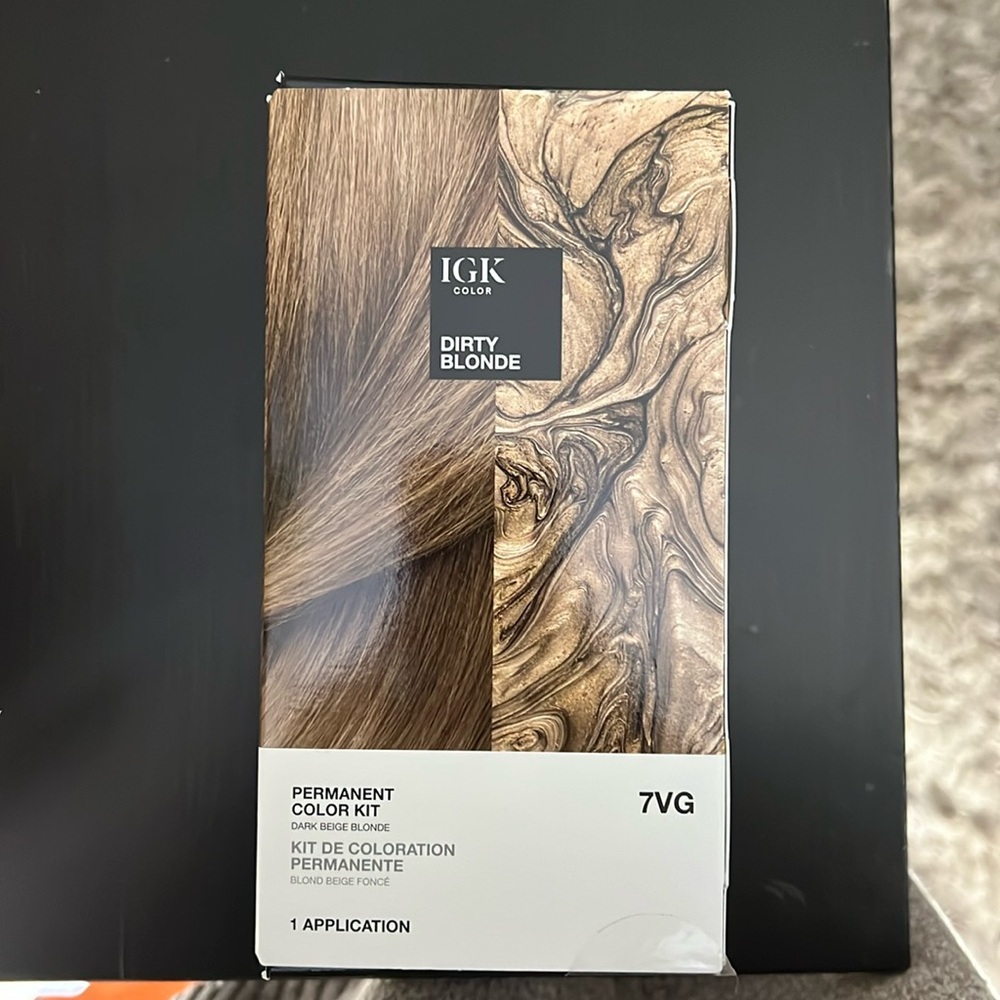 IGK PERMANENT COLOR KIT 7VG Brand New, Unused.